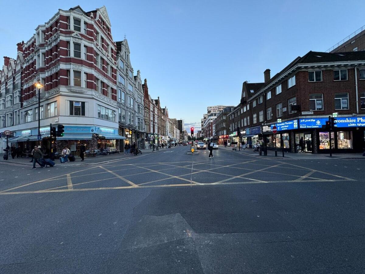 The Edge Ft1 * London
